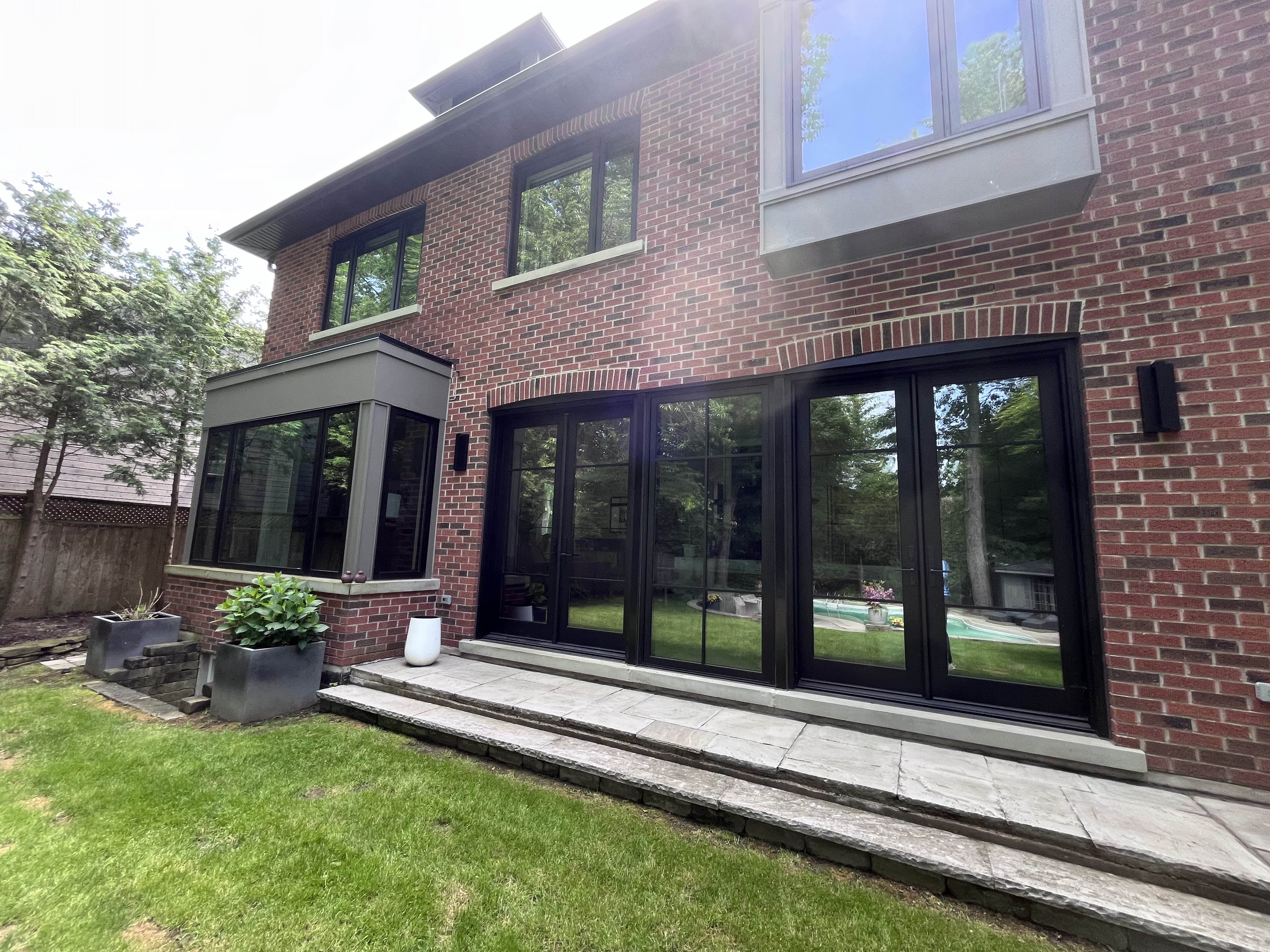Professional window cleaning service in GTA - Crystal clear results